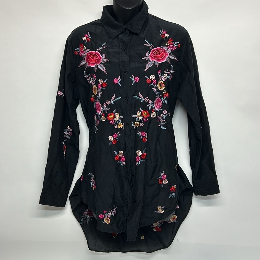 Zara size small embroidered button up black tunic shirt